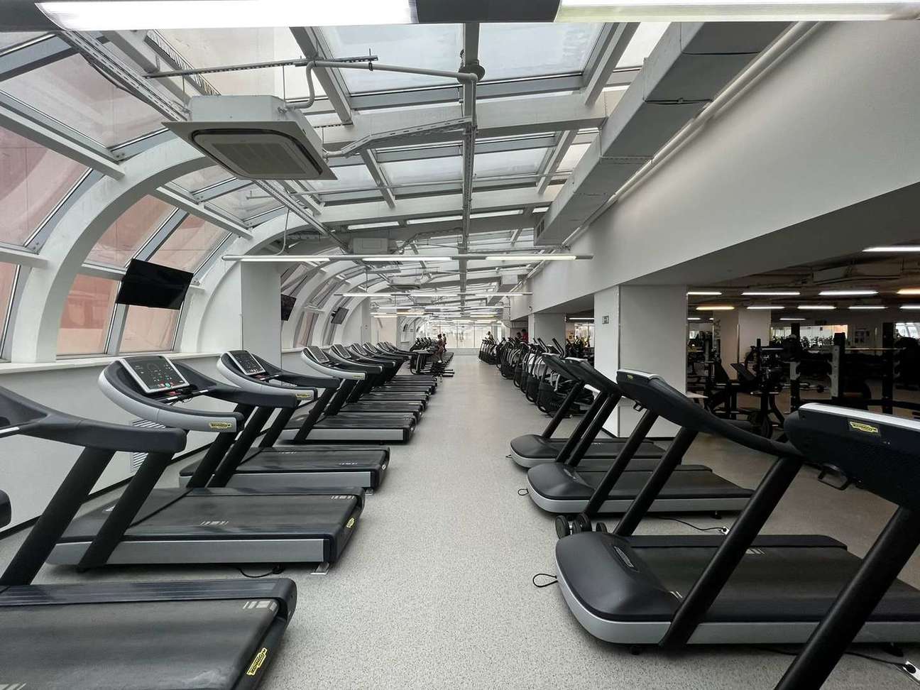 Аренда коммерческой недвижимости, 2000м <sup>2</sup>, Самара, Московское шоссе,  17