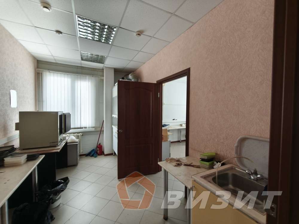 Аренда коммерческой недвижимости, 500м <sup>2</sup>, Самара, Гагарина улица,  141Б