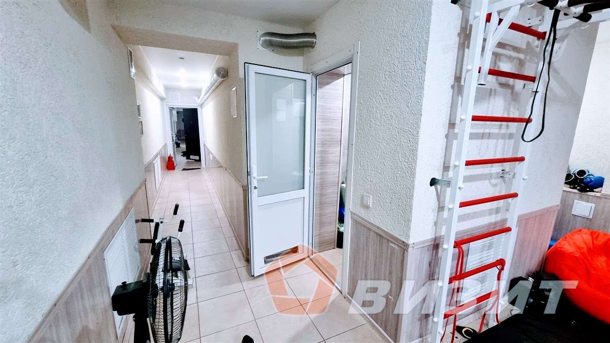 Продажа коммерческой недвижимости, 82м <sup>2</sup>, Самара, Георгия Димитрова улица,  44