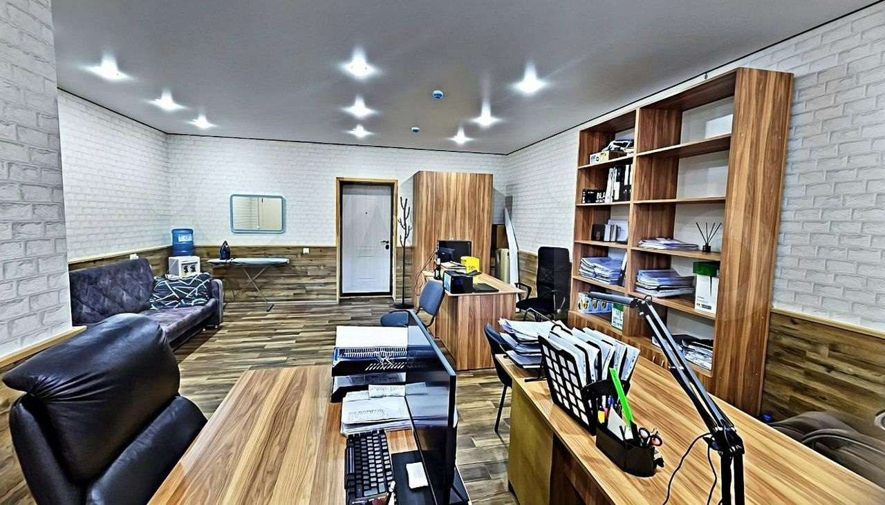 Аренда коммерческой недвижимости, 1433м <sup>2</sup>, Чапаевск, Артиллерийская улица,  7