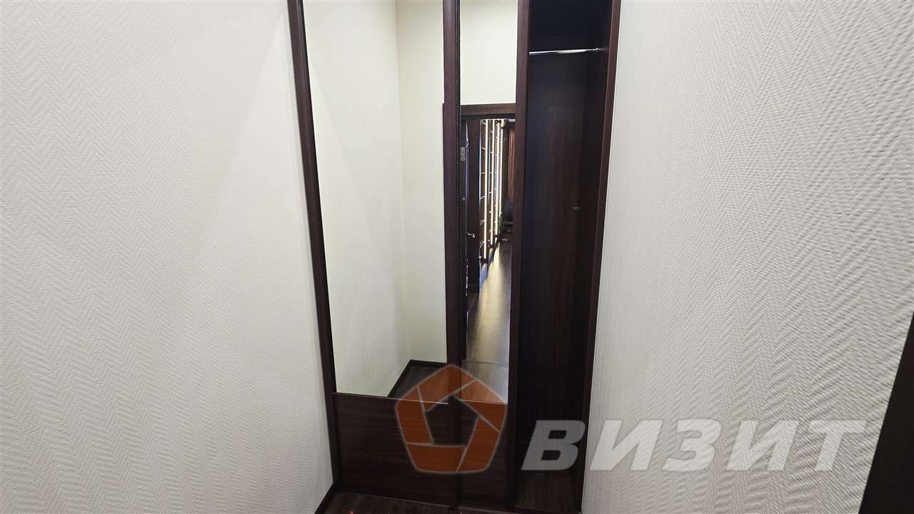 Аренда коммерческой недвижимости, 180м <sup>2</sup>, Самара, Молодогвардейская улица,  176