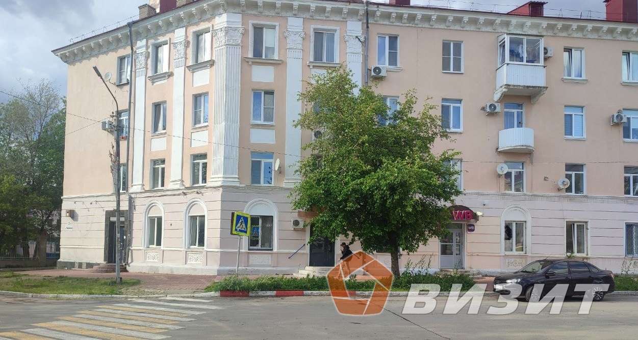 Продажа коммерческой недвижимости, 190м <sup>2</sup>, Новокуйбышевск, Коммунистическая улица,  38