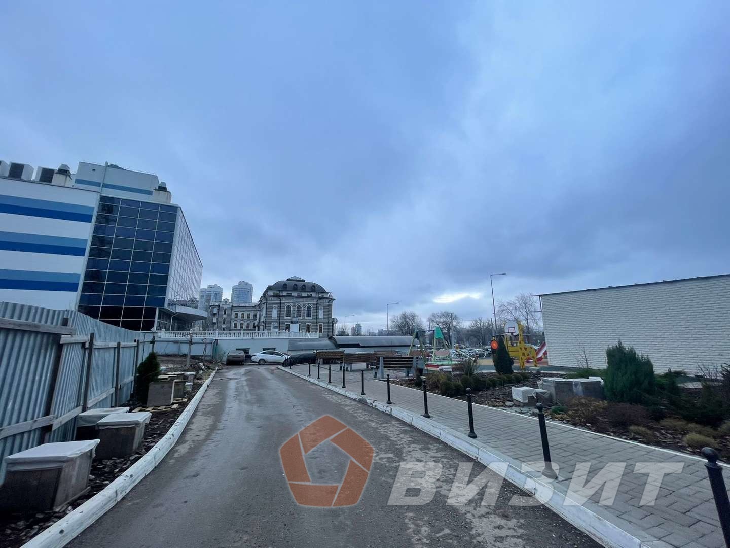 Аренда коммерческой недвижимости, 455м <sup>2</sup>, Самара, Ново-Садовая улица,  215кБ