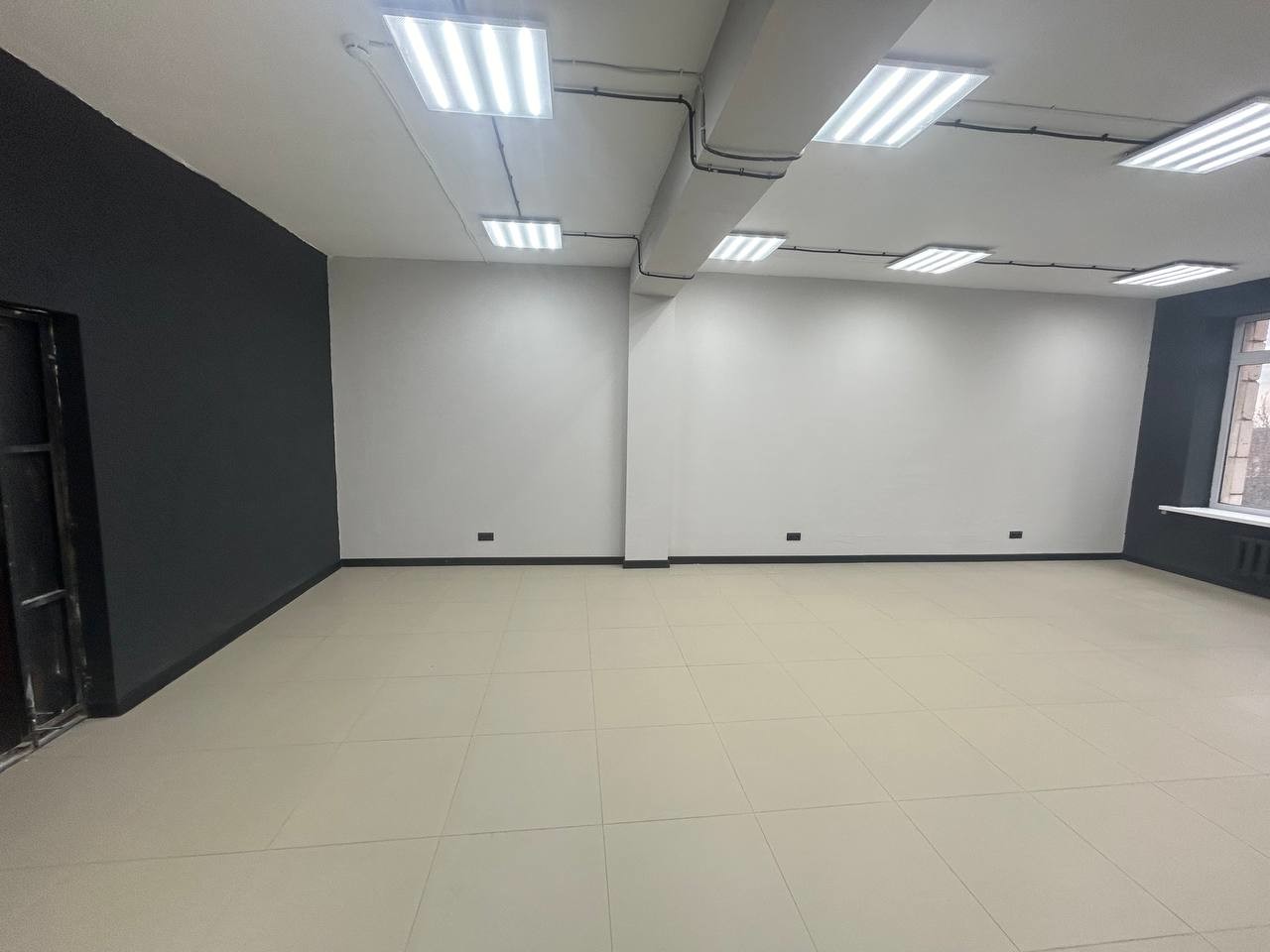 Аренда коммерческой недвижимости, 52м <sup>2</sup>, Самара, Антонова-Овсеенко улица,  44а