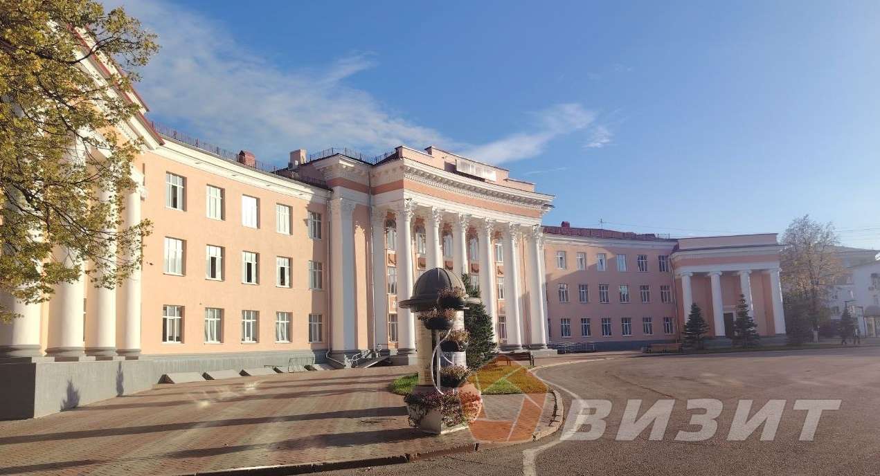 Аренда коммерческой недвижимости, 215м <sup>2</sup>, Новокуйбышевск, Белинского улица,  22