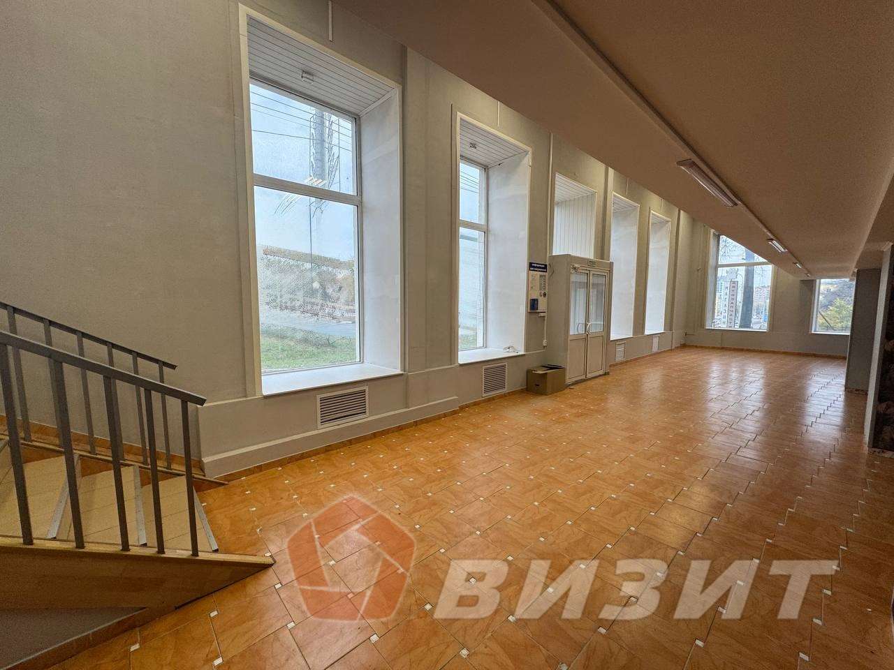 Аренда коммерческой недвижимости, 284м <sup>2</sup>, Самара, Гагарина улица,  153