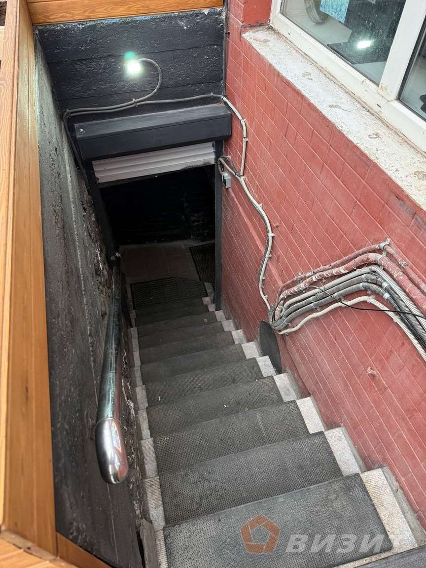 Продажа коммерческой недвижимости, 112м <sup>2</sup>, Самара, Молодогвардейская улица,  92