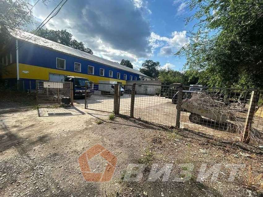 Продажа коммерческой недвижимости, 988м <sup>2</sup>, Самара, Земеца улица,  3