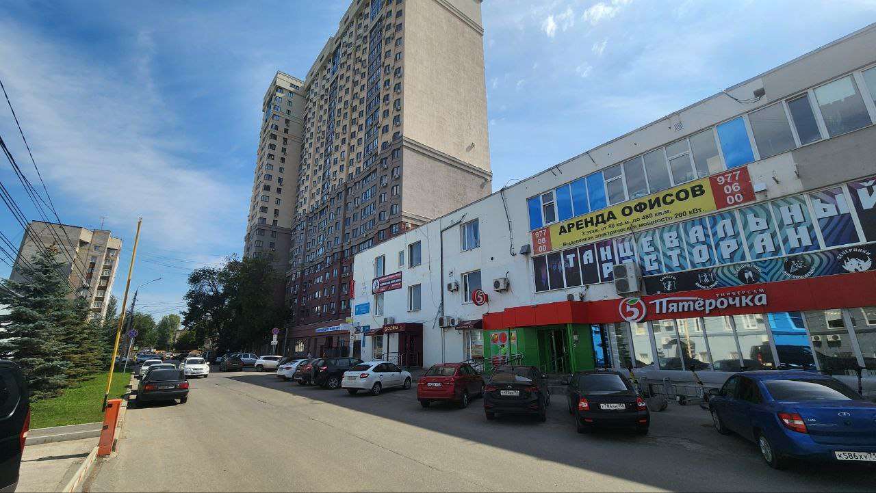 Продажа коммерческой недвижимости, 540м <sup>2</sup>, Самара, Революционная улица,  70е