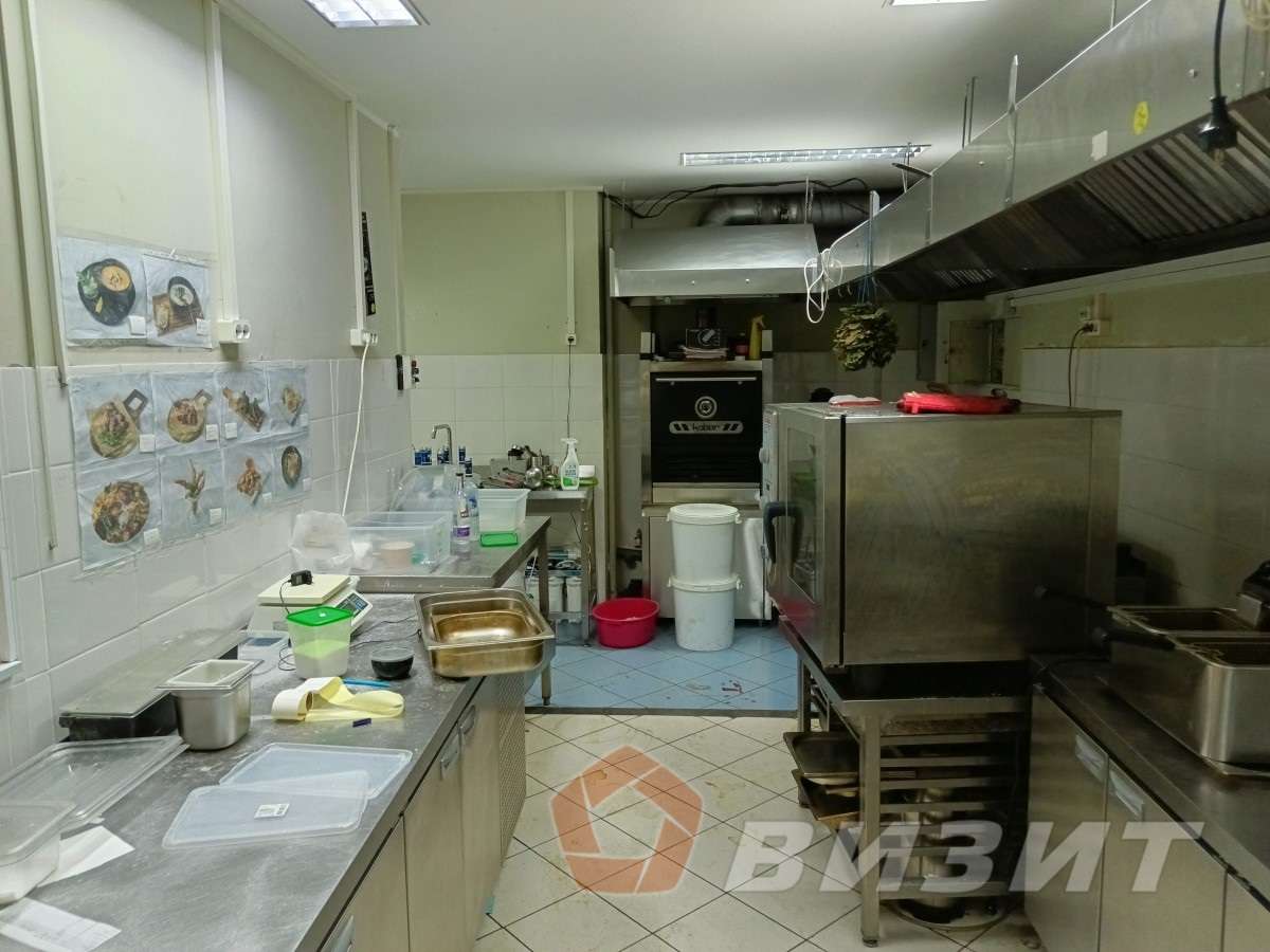 Аренда коммерческой недвижимости, 400м <sup>2</sup>, Самара, Ново-Вокзальная улица,  61в