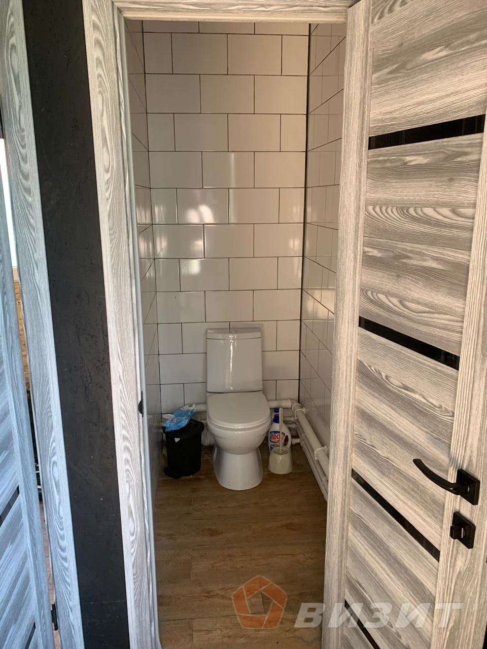 Продажа коммерческой недвижимости, 200м <sup>2</sup>, Самара, Майская улица,  8