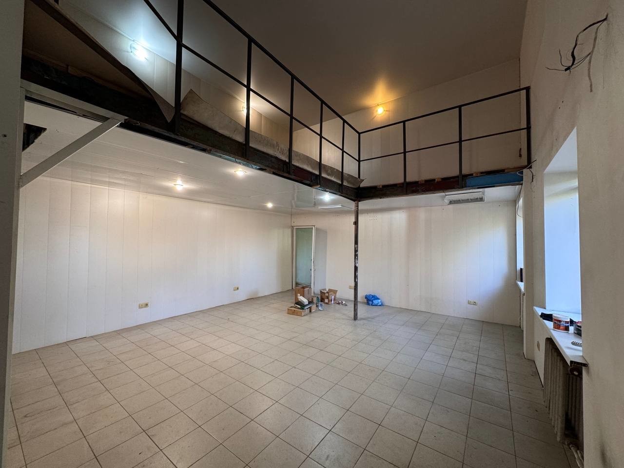 Аренда коммерческой недвижимости, 90м <sup>2</sup>, Самара, Новоурицкая улица,  12к5