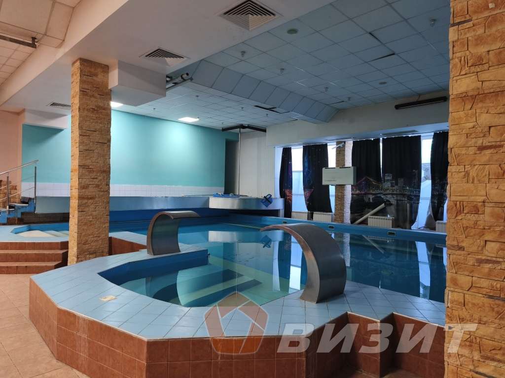 Продажа коммерческой недвижимости, 4836м <sup>2</sup>, Красный Яр, Комсомольская улица,  86