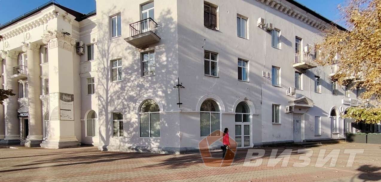 Аренда коммерческой недвижимости, 215м <sup>2</sup>, Новокуйбышевск, Белинского улица,  22