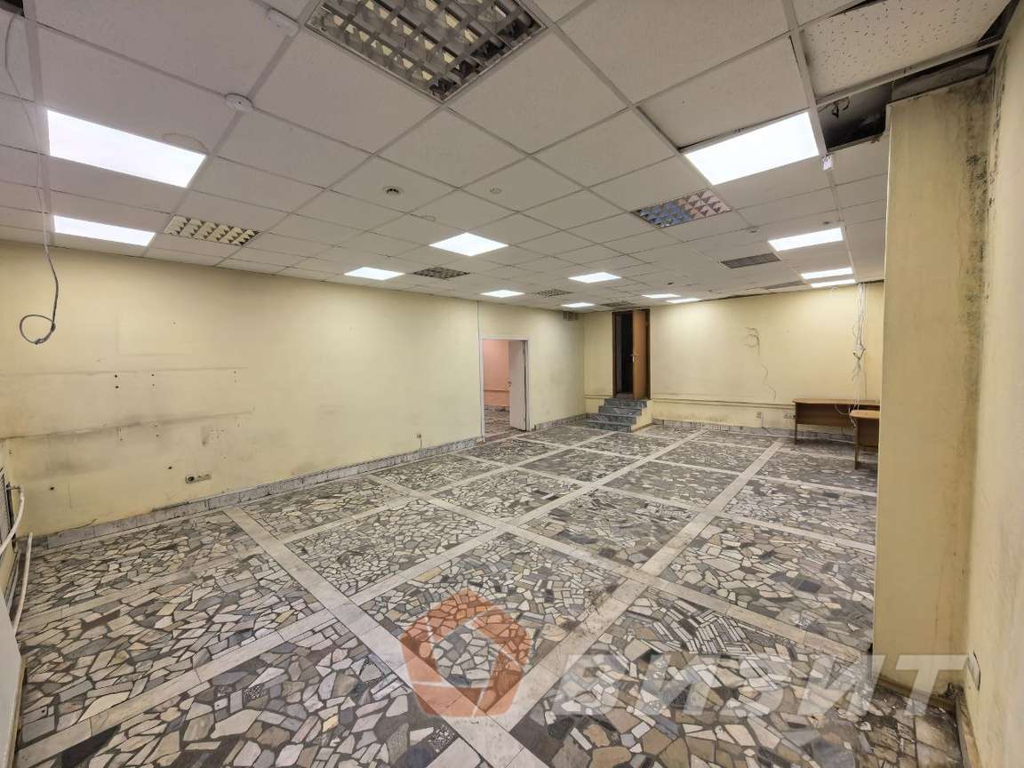 Аренда коммерческой недвижимости, 370м <sup>2</sup>, Самара, Бобруйская улица,  89