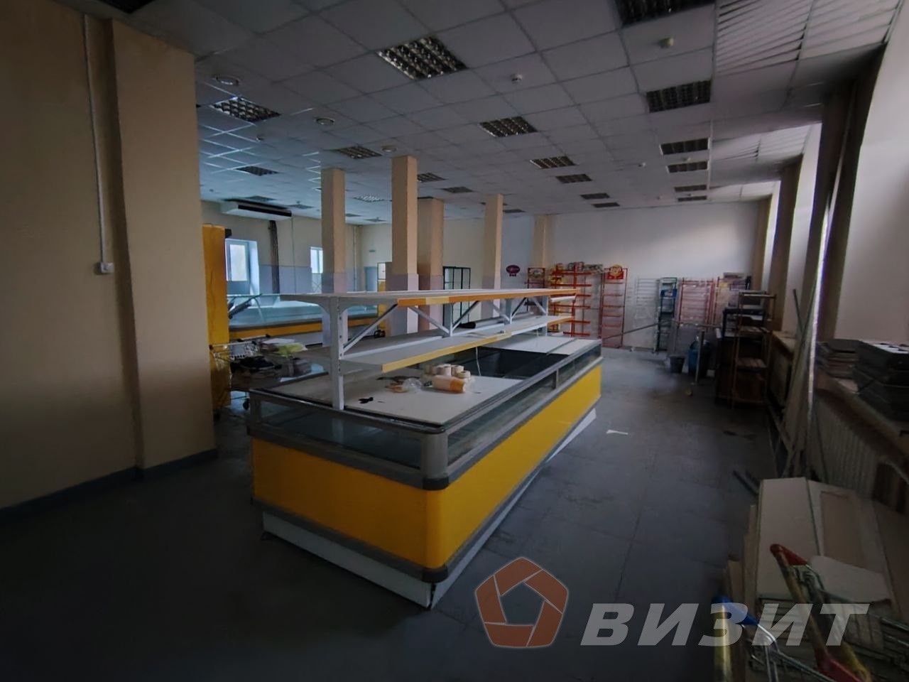 Аренда коммерческой недвижимости, 215м <sup>2</sup>, Новокуйбышевск, Белинского улица,  22