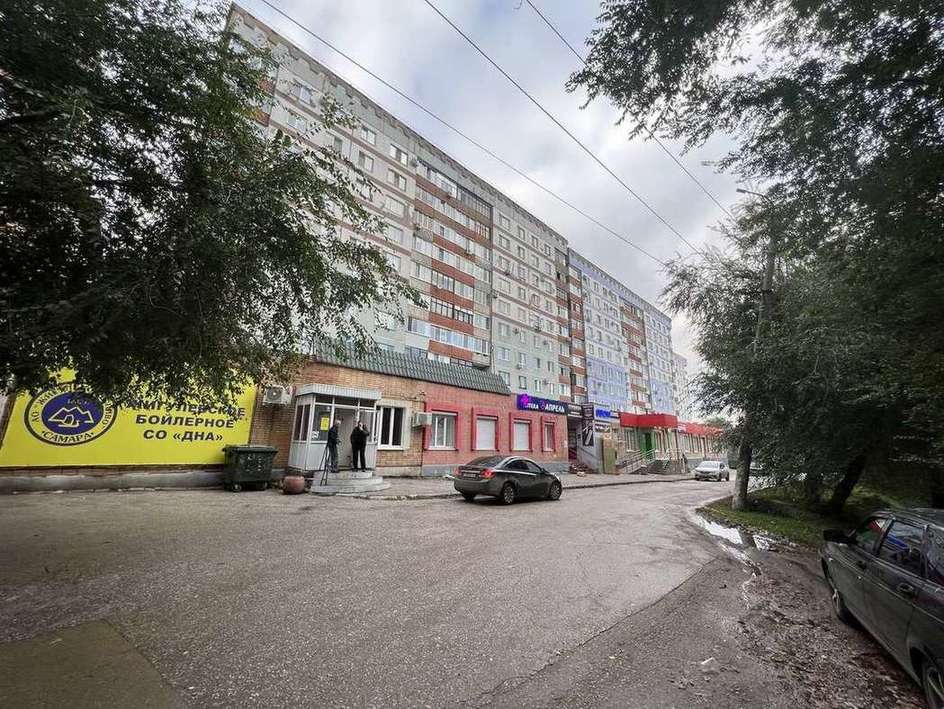 Продажа коммерческой недвижимости, 430м <sup>2</sup>, Новокуйбышевск, Дзержинского улица,  45