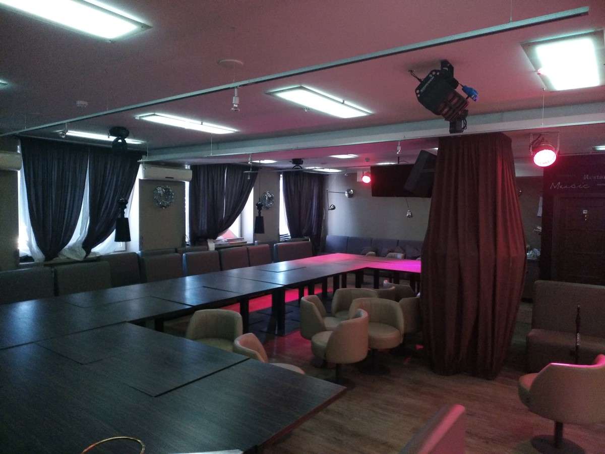 Продажа коммерческой недвижимости, 953м <sup>2</sup>, Самара, Ново-Вокзальная улица,  61в