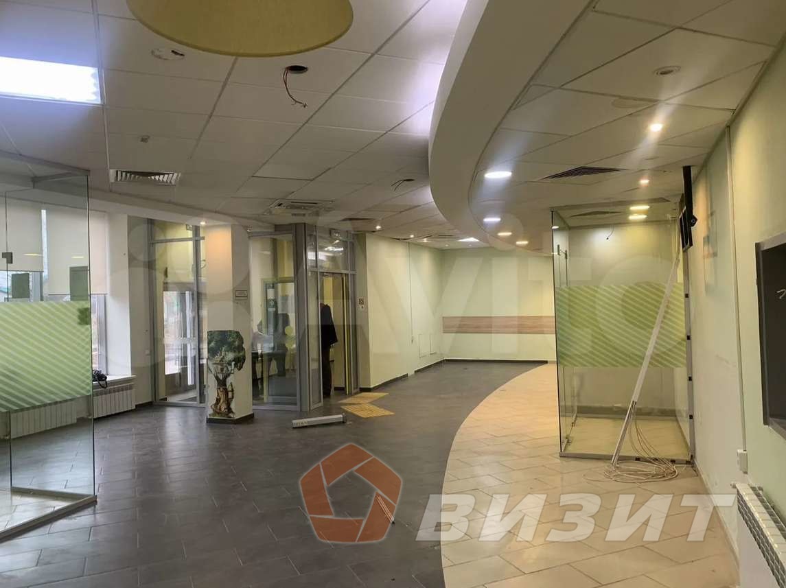 Продажа коммерческой недвижимости, 206м <sup>2</sup>, Тольятти, 50 лет Октября бульвар,  10