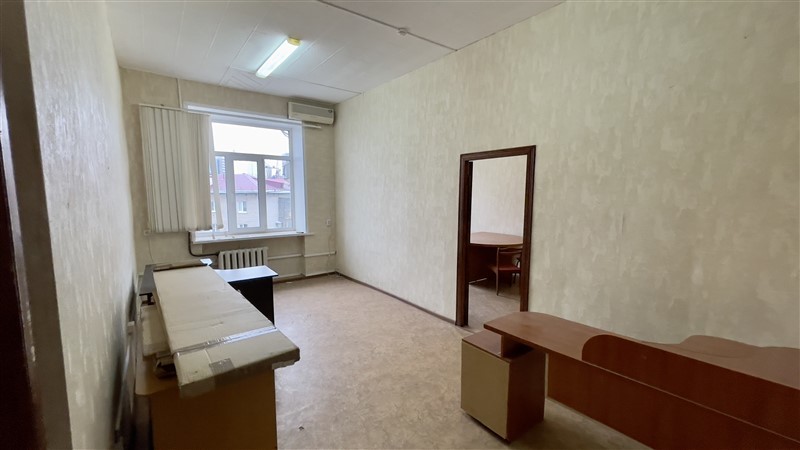 Продажа коммерческой недвижимости, 485м <sup>2</sup>, Самара, Чернореченская улица,  21