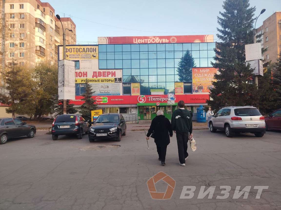 Аренда коммерческой недвижимости, 160м <sup>2</sup>, Новокуйбышевск, Дзержинского улица,  6