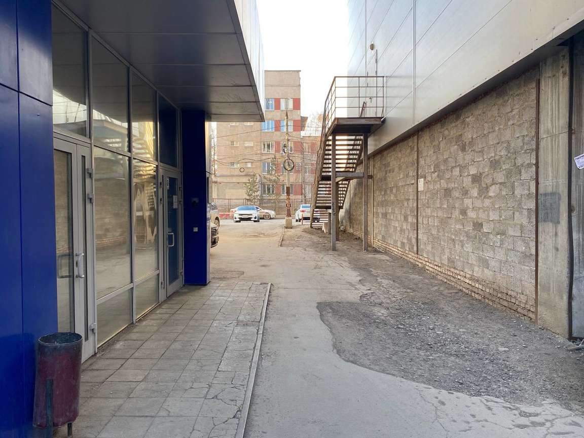 Продажа коммерческой недвижимости, 650м <sup>2</sup>, Самара, Аэродромная улица,  45А