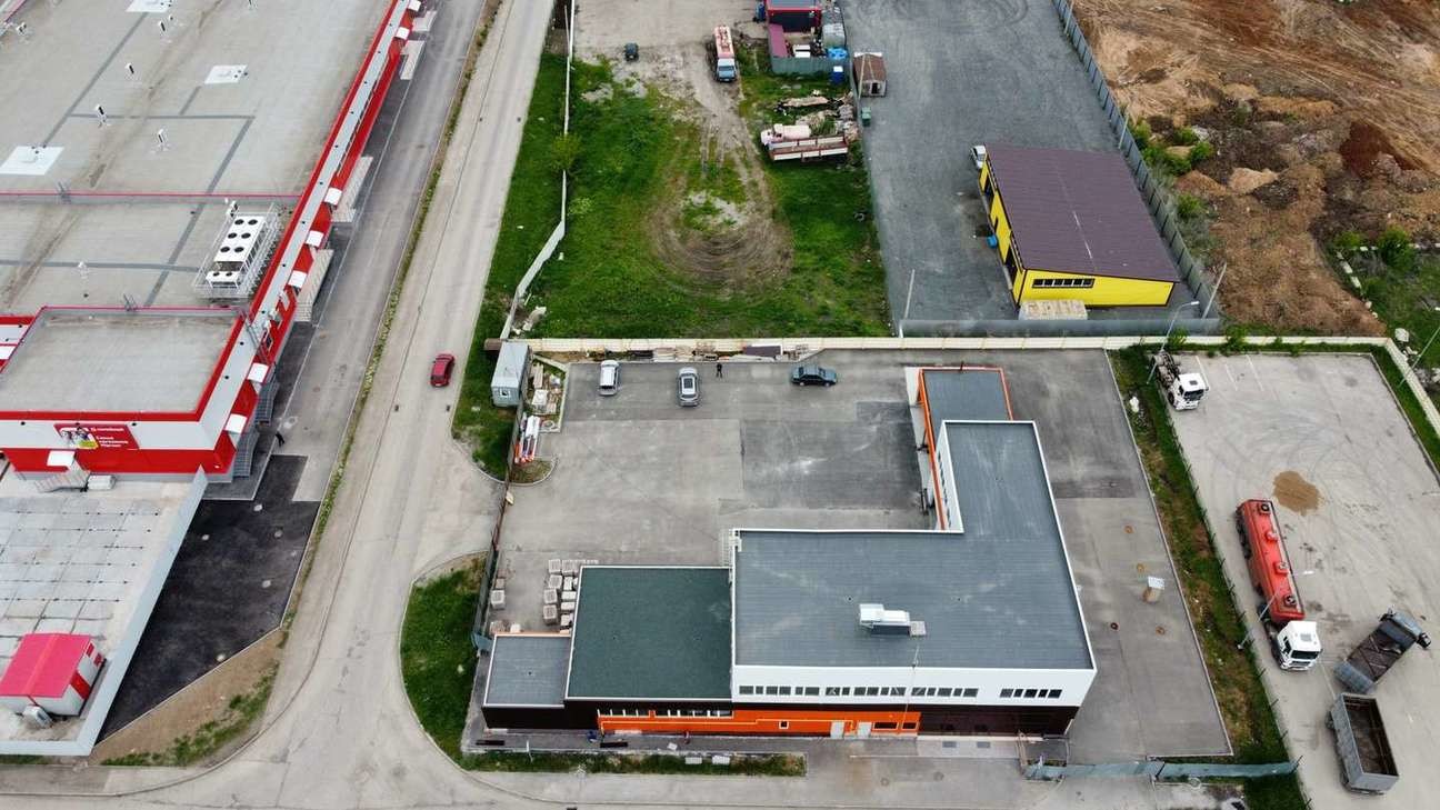 Аренда коммерческой недвижимости, 375м <sup>2</sup>, Лопатино, Изумрудная улица,  2а