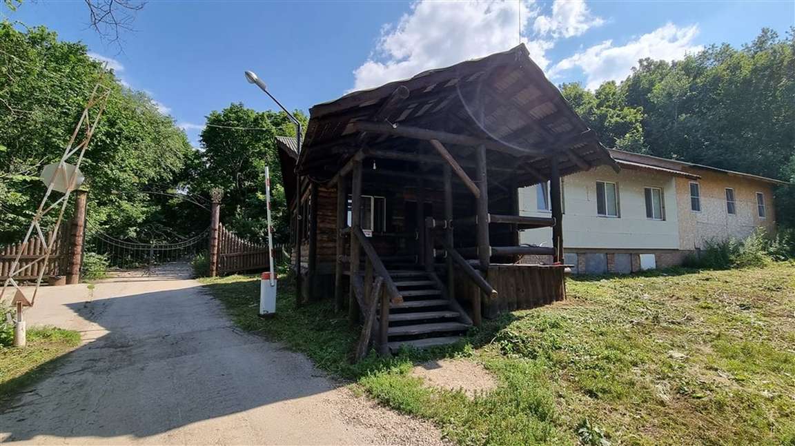 Продажа коммерческой недвижимости, 1700м <sup>2</sup>, Жигули, Советская улица,  116