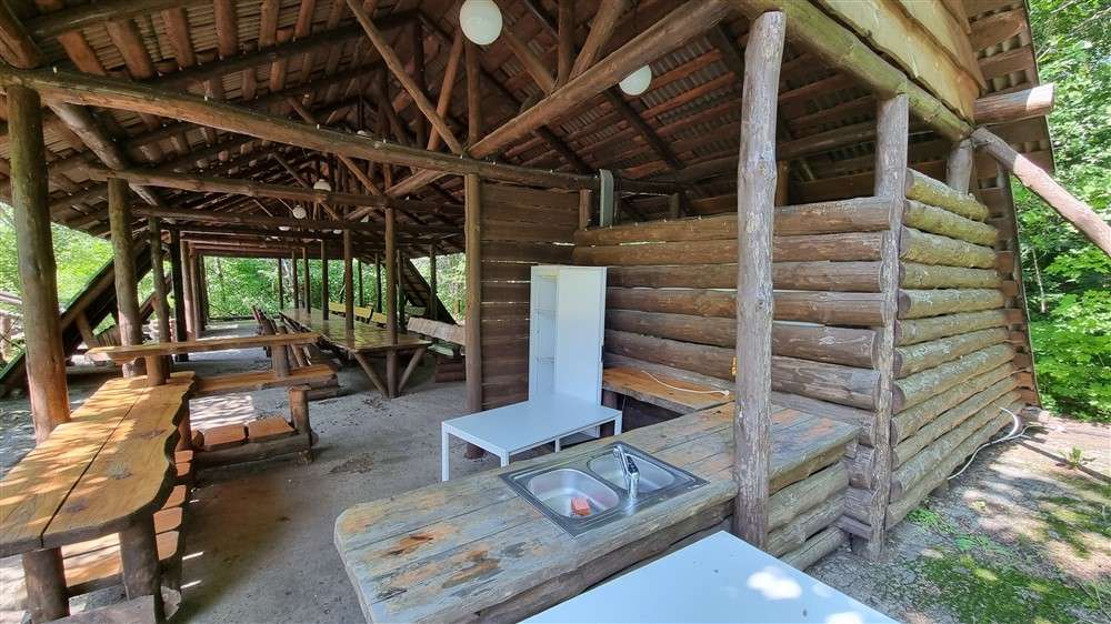 Продажа коммерческой недвижимости, 1700м <sup>2</sup>, Жигули, Советская улица,  116