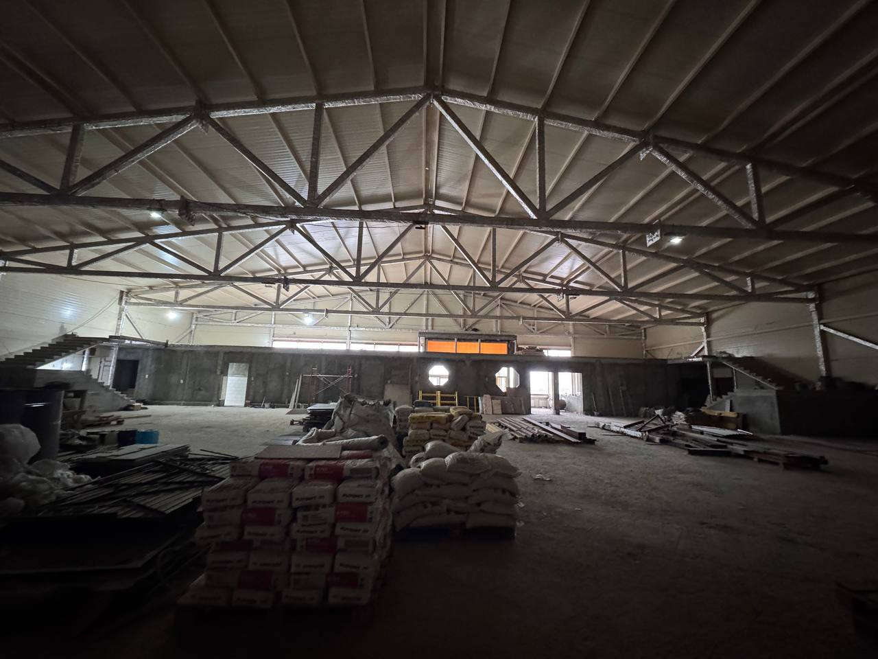 Аренда коммерческой недвижимости, 1260м <sup>2</sup>, Самара, Дыбенко улица,  104