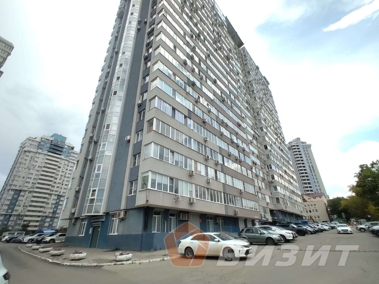 Аренда коммерческой недвижимости, 243м <sup>2</sup>, Самара, Ново-Садовая улица,  106М