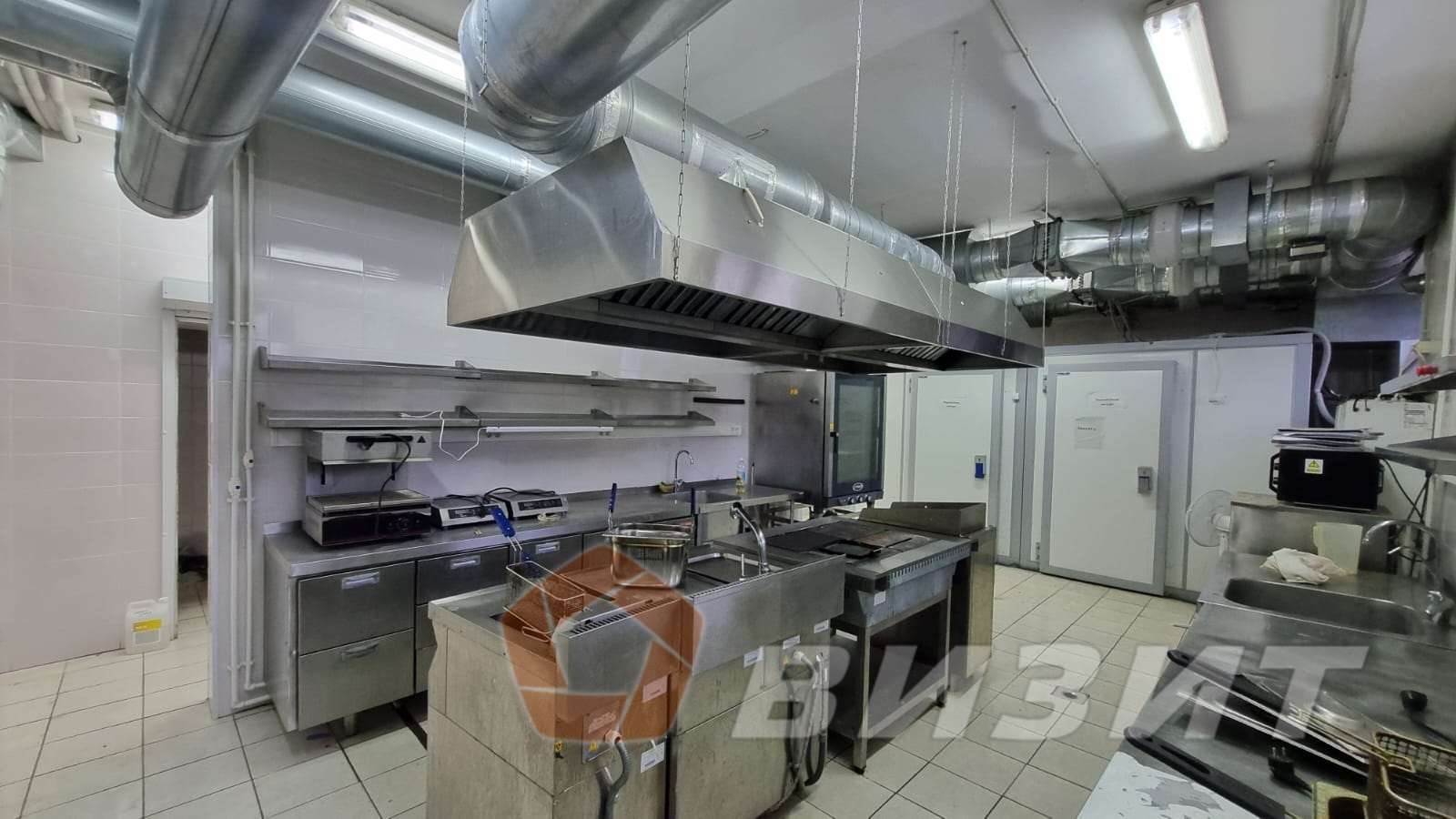 Аренда коммерческой недвижимости, 384м <sup>2</sup>, Самара, Солнечная улица,  48