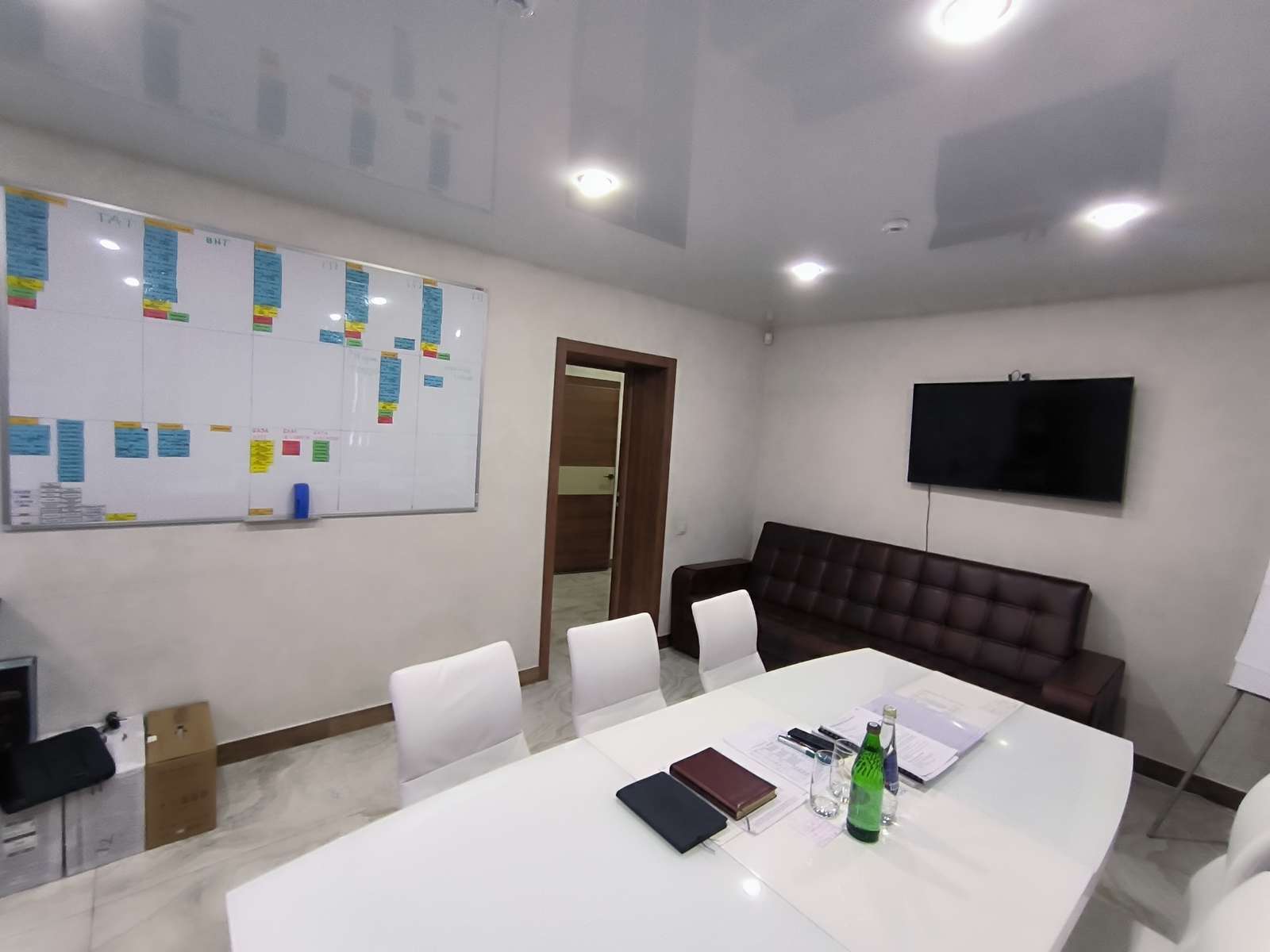 Продажа коммерческой недвижимости, 131м <sup>2</sup>, Самара, Санфировой улица,  112б