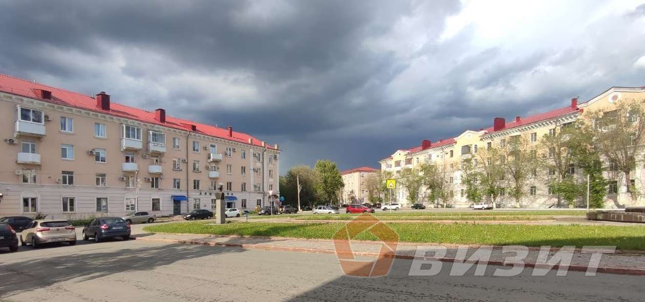 Продажа коммерческой недвижимости, 190м <sup>2</sup>, Новокуйбышевск, Коммунистическая улица,  38