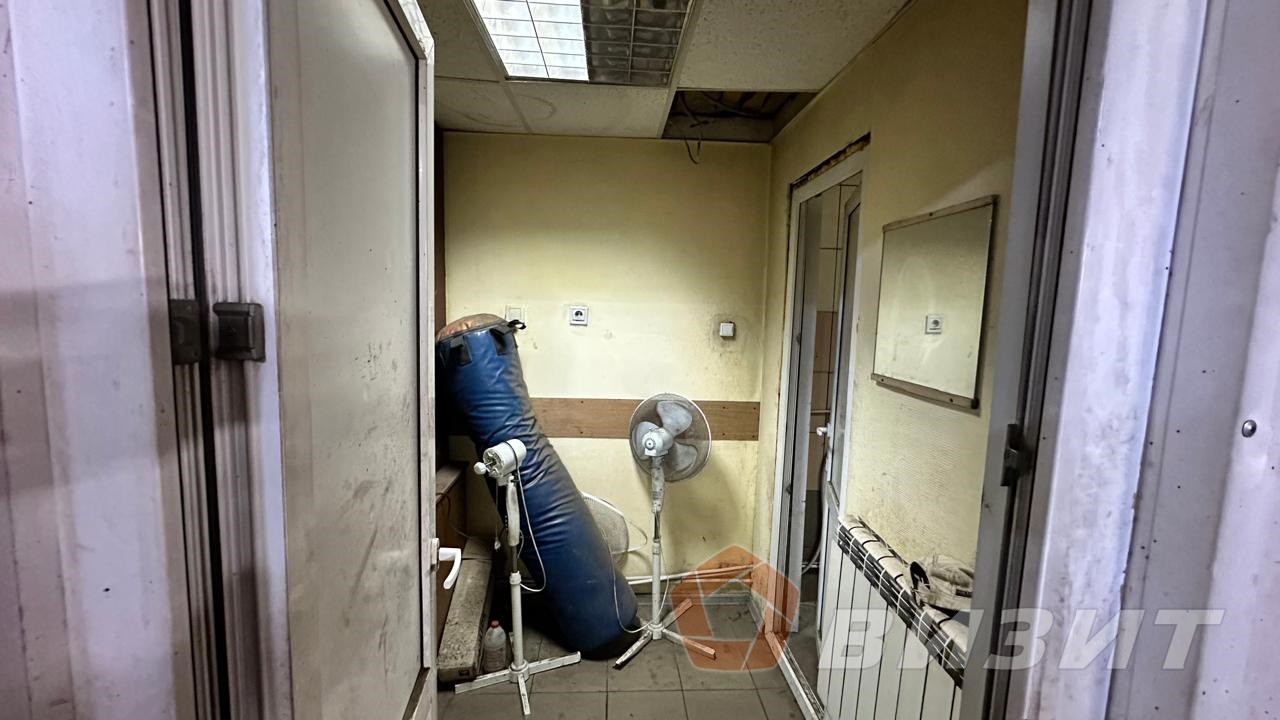 Продажа коммерческой недвижимости, 139м <sup>2</sup>, Лопатино, Школьная улица,  4