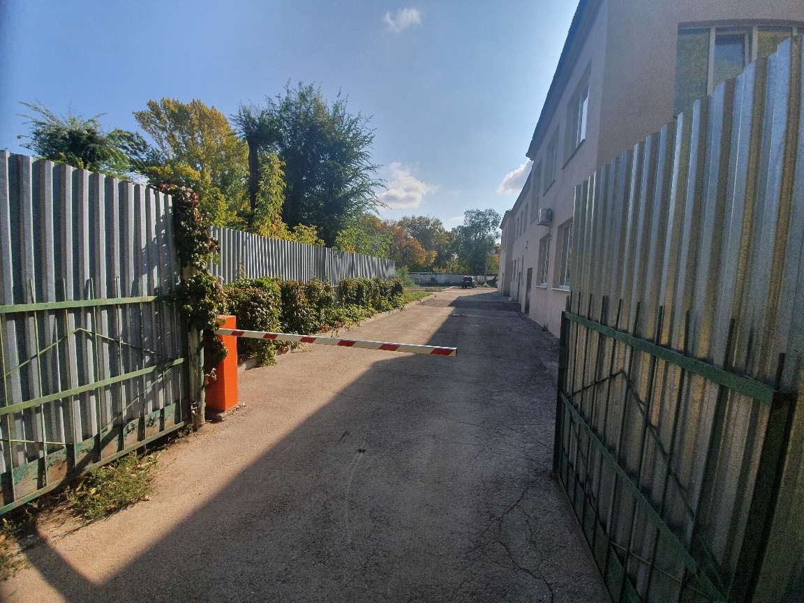 Продажа коммерческой недвижимости, 1005м <sup>2</sup>, Самара, Физкультурная улица,  25а