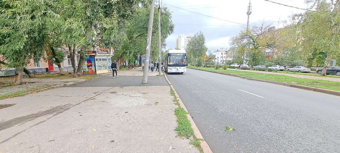 Аренда коммерческой недвижимости, 65м <sup>2</sup>, Самара, Революционная улица,  137