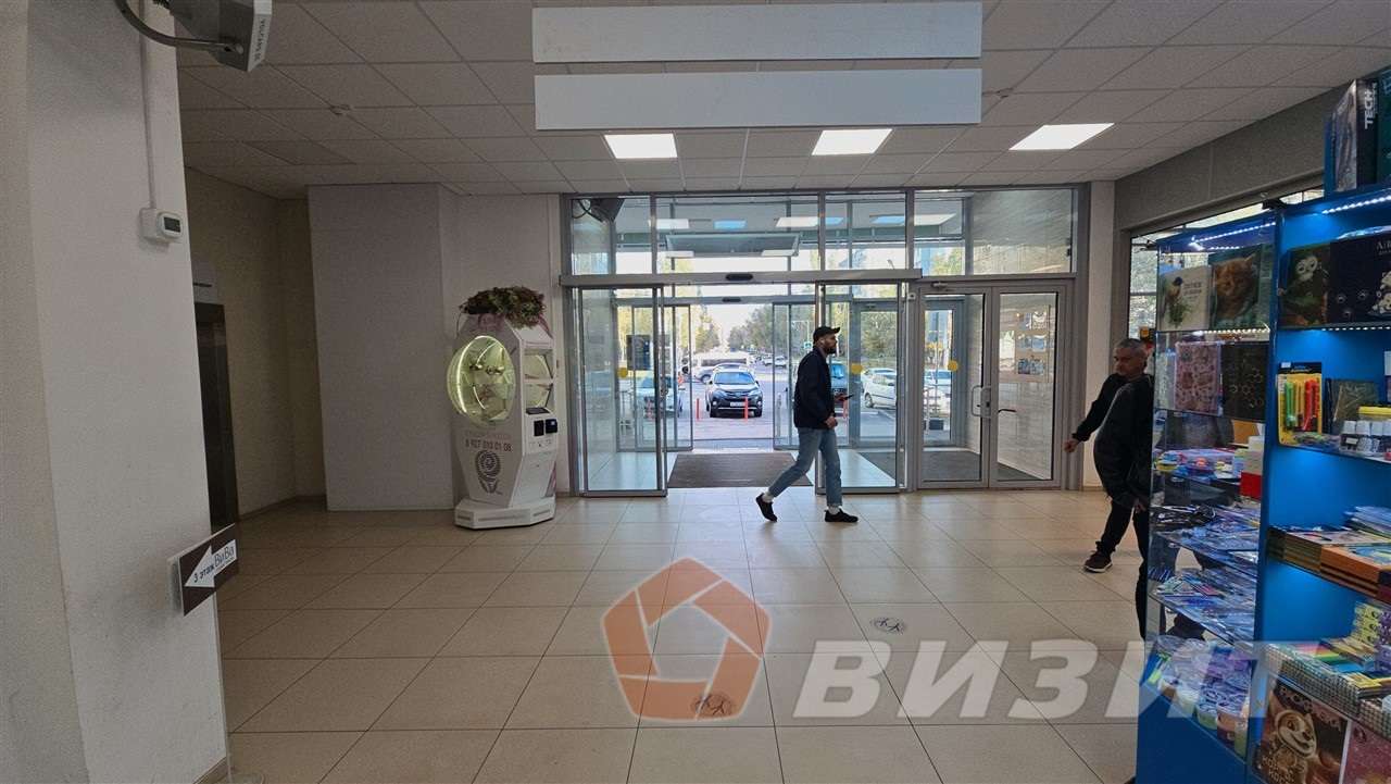 Аренда коммерческой недвижимости, 482м <sup>2</sup>, Самара, Молодежная улица,  2