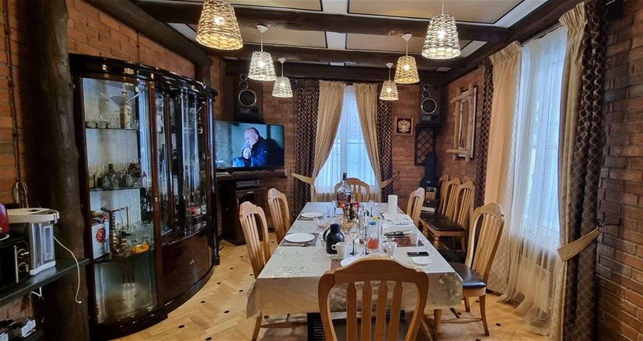 Продажа коммерческой недвижимости, 1700м <sup>2</sup>, Жигули, Советская улица,  116