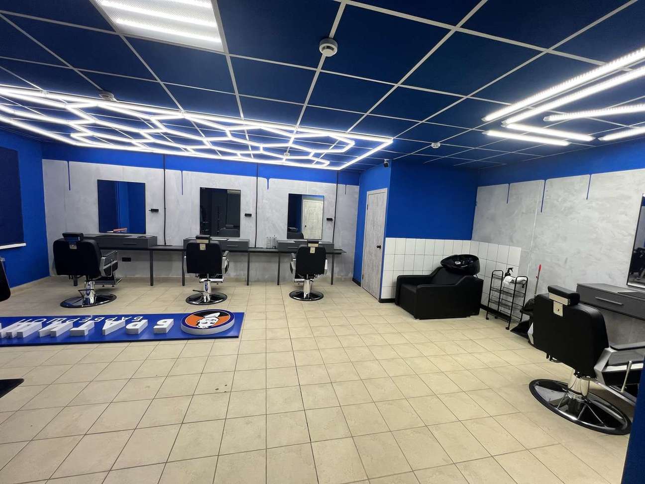 Продажа коммерческой недвижимости, 49м <sup>2</sup>, Самара, Молодежная улица,  8а