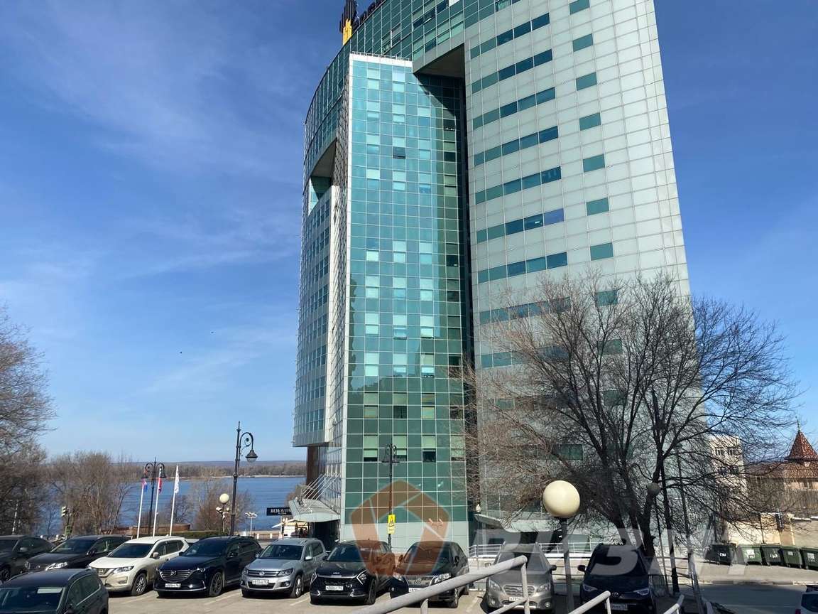 Продажа коммерческой недвижимости, 212м <sup>2</sup>, Самара, Лесная улица,  25В