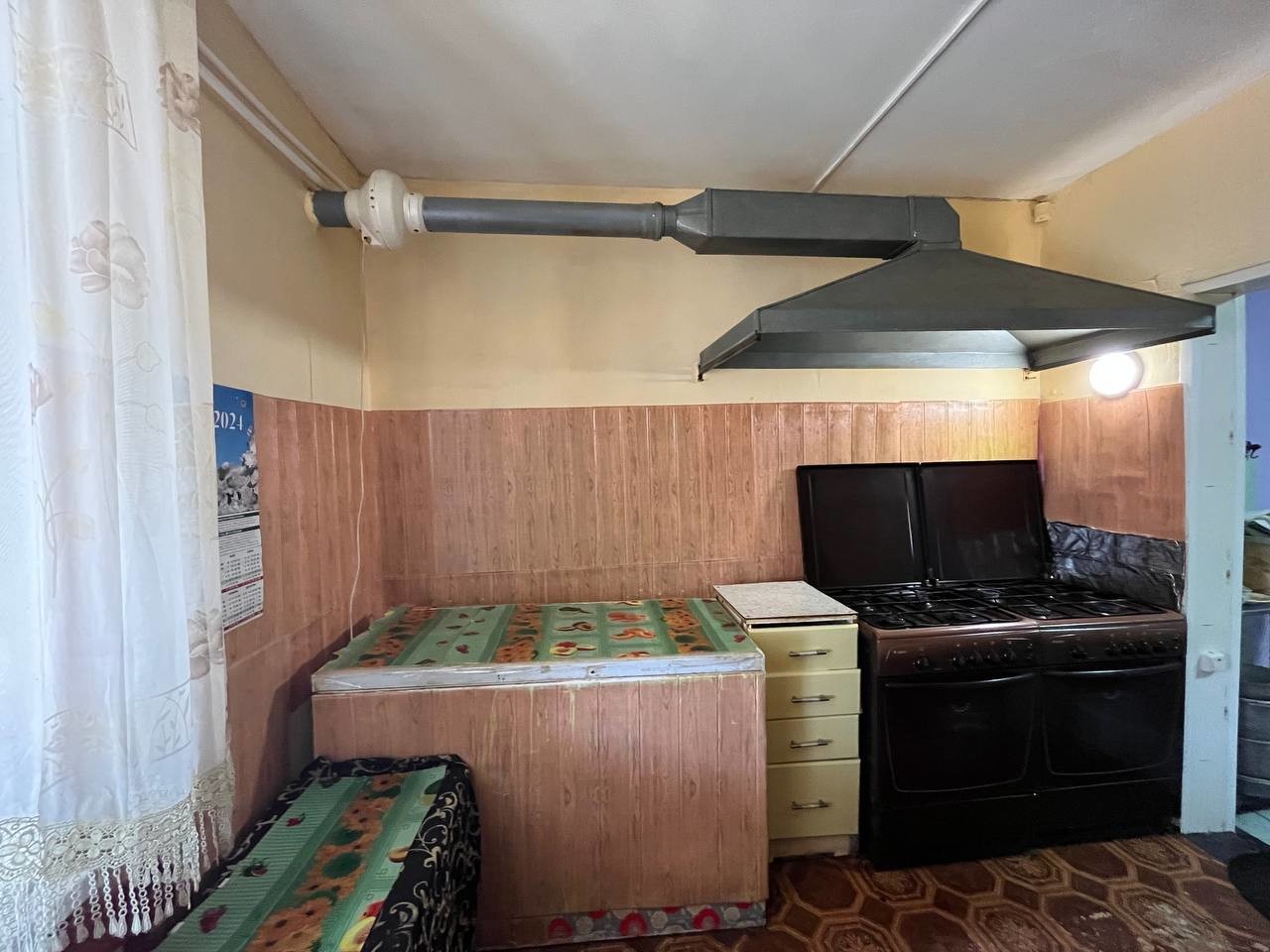 Продажа коммерческой недвижимости, 472м <sup>2</sup>, Самара, Революционная улица,  126