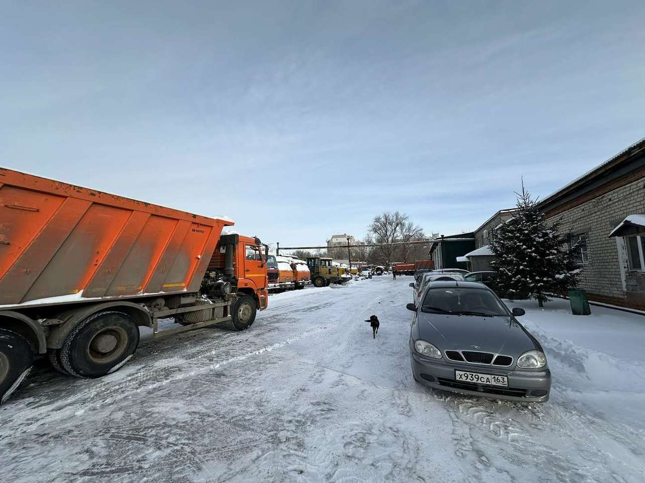 Продажа коммерческой недвижимости, 2000м <sup>2</sup>, Самара, 40 лет Пионерии улица,  15