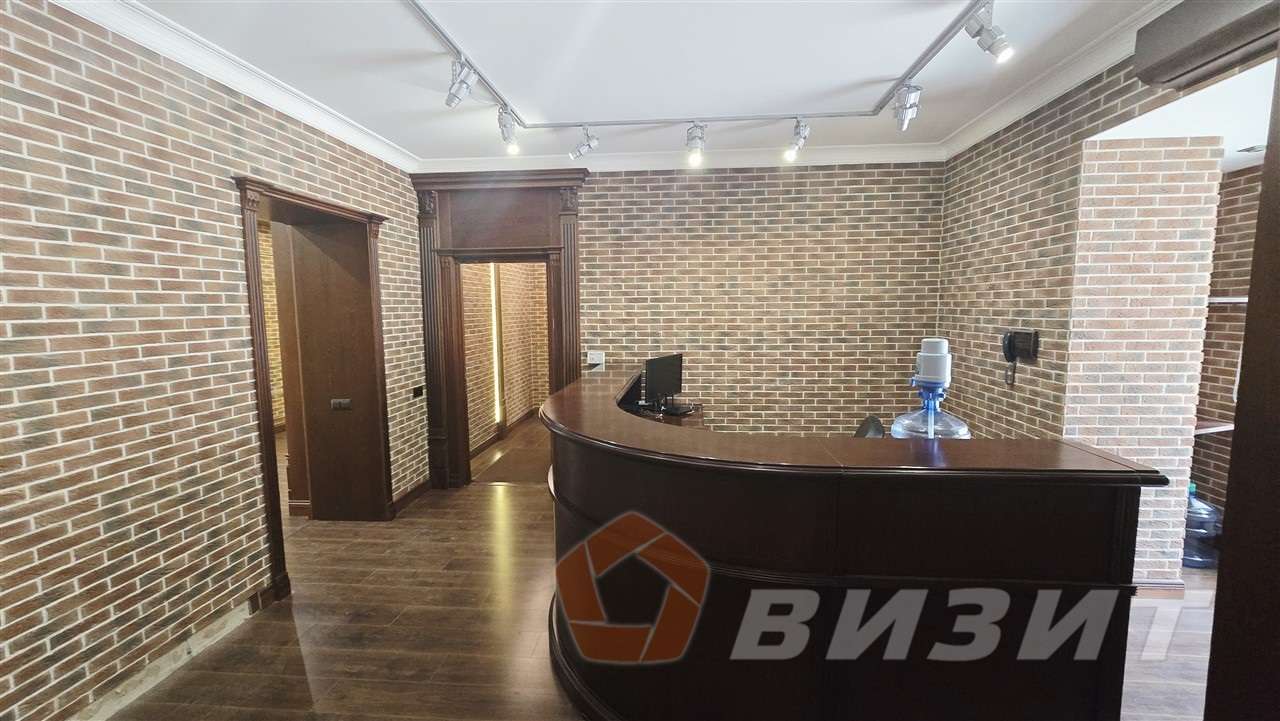 Аренда коммерческой недвижимости, 180м <sup>2</sup>, Самара, Молодогвардейская улица,  176