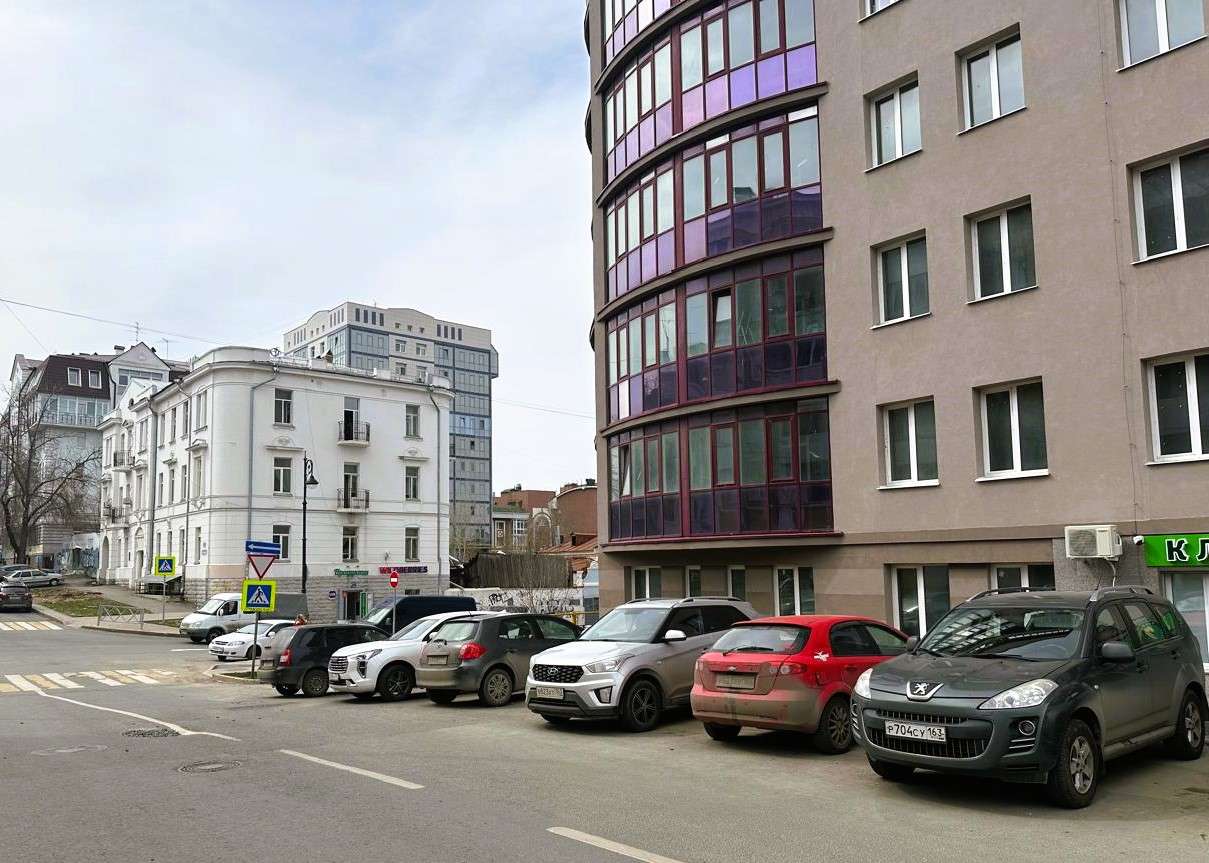 Продажа коммерческой недвижимости, 674м <sup>2</sup>, Самара, Ленинградская улица,  18