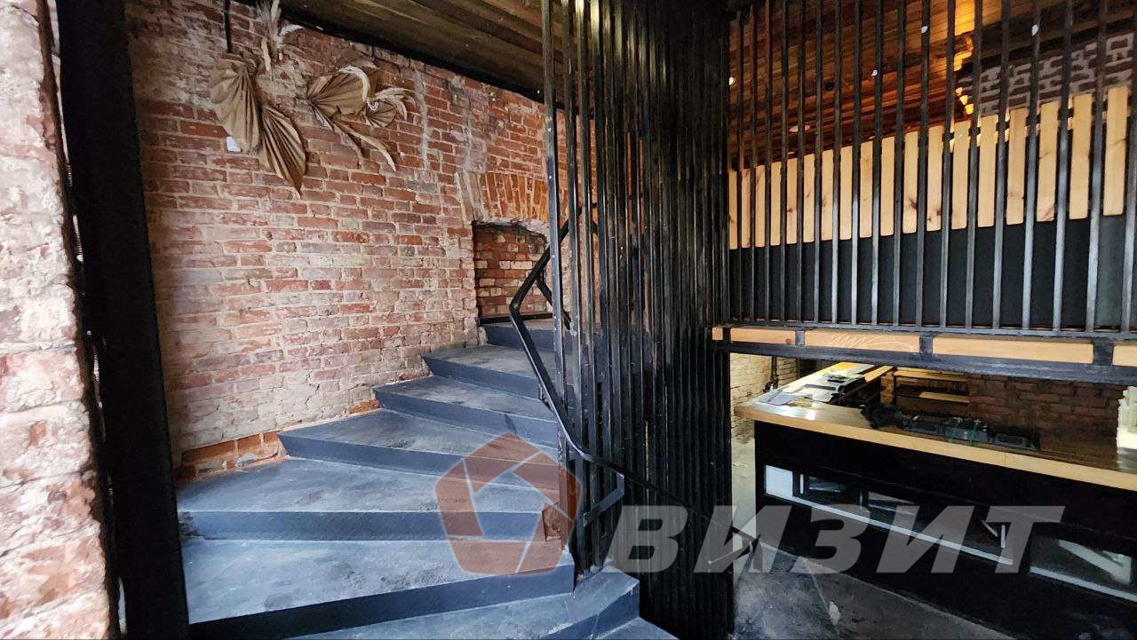 Аренда коммерческой недвижимости, 187м <sup>2</sup>, Самара, Молодогвардейская улица,  102