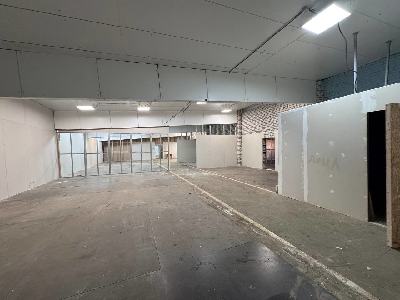 Аренда коммерческой недвижимости, 430м <sup>2</sup>, Самара, Дзержинского улица,  52к2