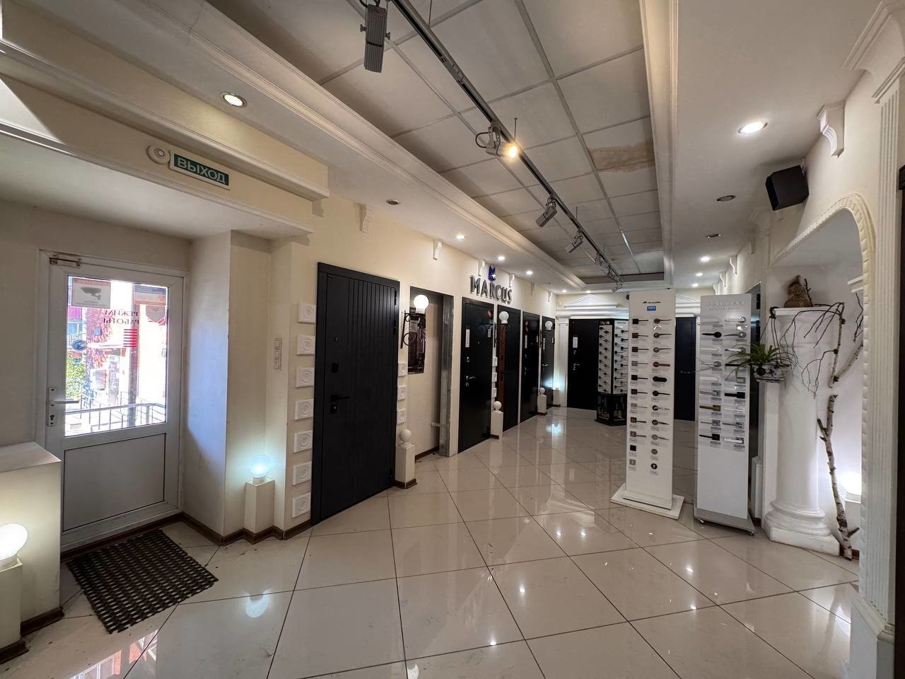 Продажа коммерческой недвижимости, 83м <sup>2</sup>, Самара, Масленникова проспект,  8