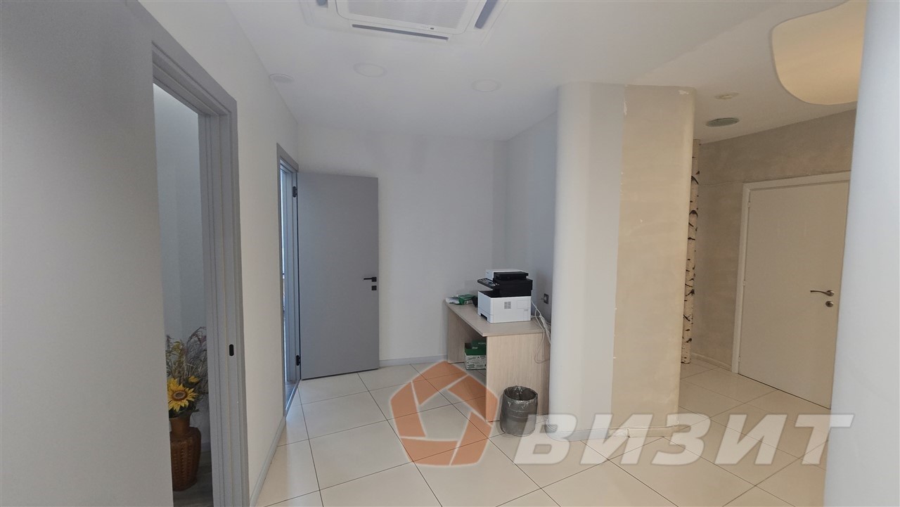 Аренда коммерческой недвижимости, 211м <sup>2</sup>, Самара, 3-я просека,  250