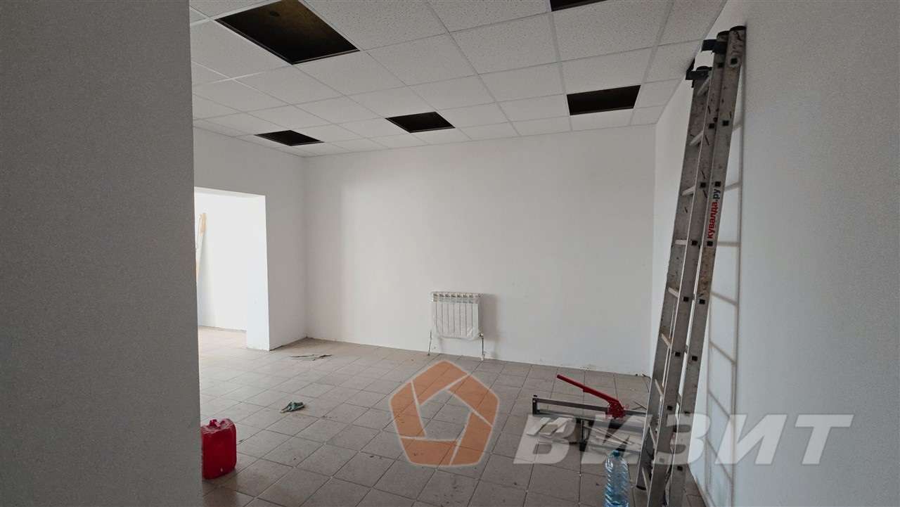 Продажа коммерческой недвижимости, 285м <sup>2</sup>, Самарская, улица Строителей,  11